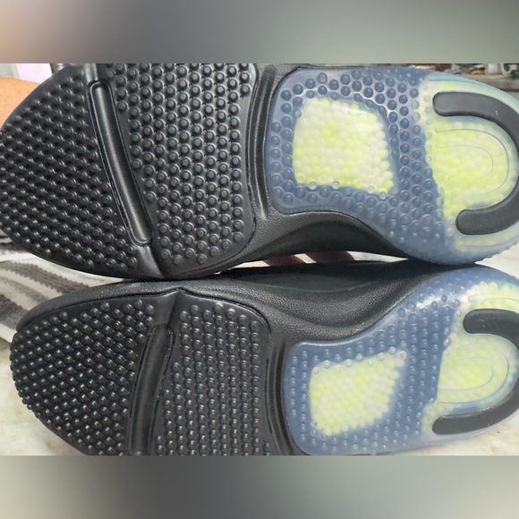 Nike Joy Ride - Picture 6 of 7